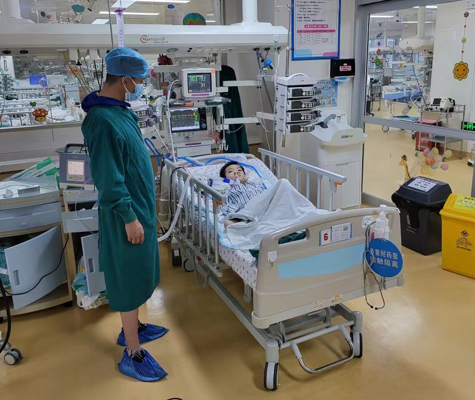 仲巴县跨省救护车出租公司